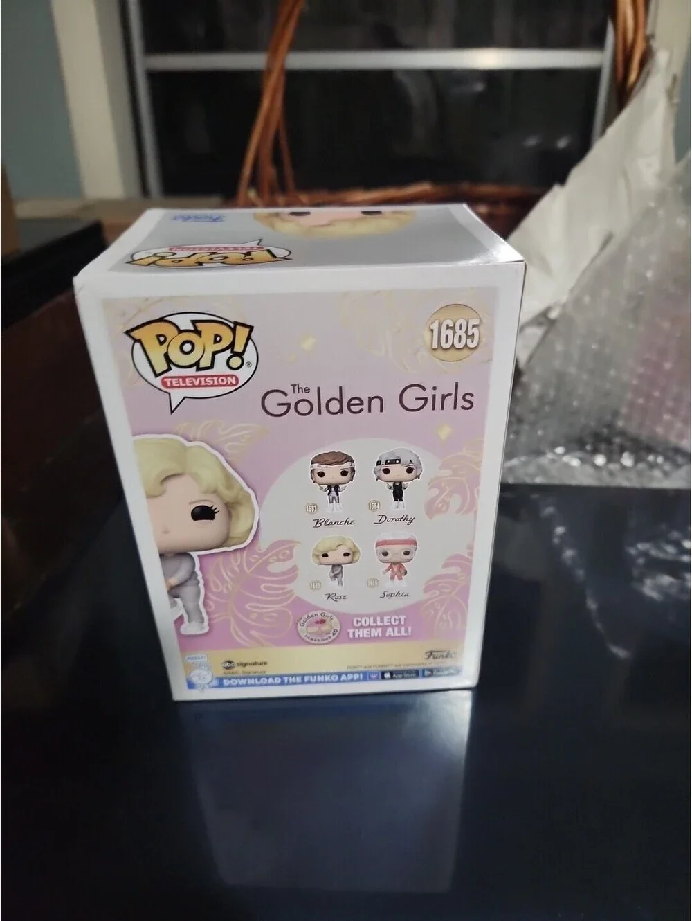 Funko Pop! The Golden Girls: Rose #1685 Vinyl Figure!.